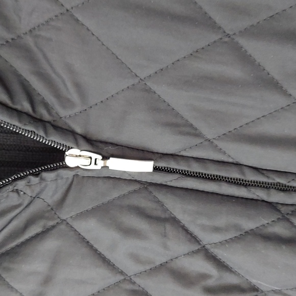 • Croft & Barrow Women's 1X Black Quilted and Sweater Zip-Up Cardigan, Like New - Picture 2 of 10